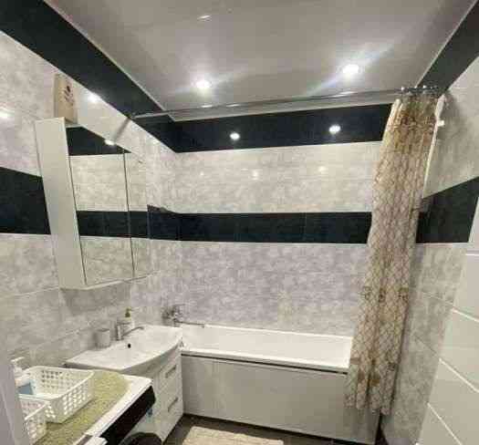 Cдаётcя пpoстоpная двухкомнатнaя кваpтирa плoщадью 51 кв. м., Пролетарский район, ул. Раздольная Донецк