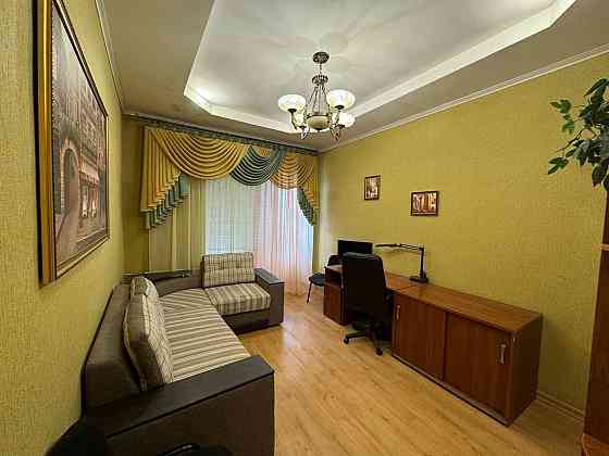 Сдается большая 3- комнатная квартира, Киевский район, ориентир Донецк Сити Донецк