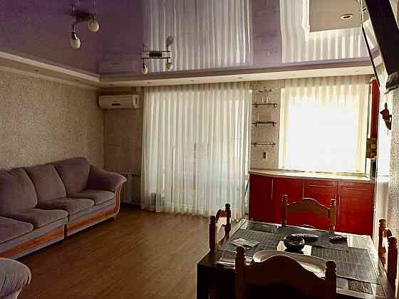 Сдается большая 2- комнатная квартира, Ленинский район, улица Пухова д.3 Донецк