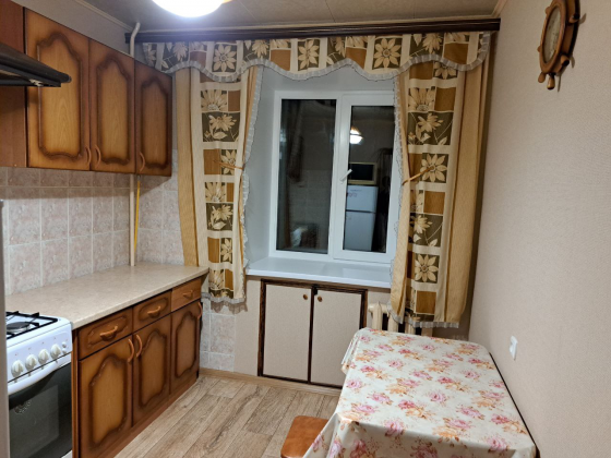 Сдам 1к квартиру по бул.Шахтостроителей в Калининском р-не, г. Донецк Донецк