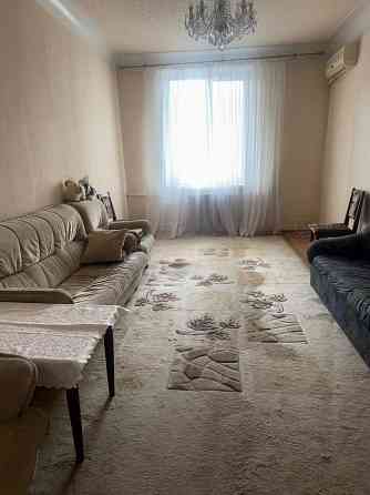 Продам 4 комнатную крупногабаритную сталинку в самом центре Ворошиловского района Донецк