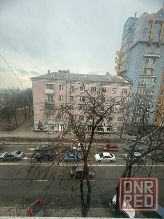 Продам 4 комнатную крупногабаритную сталинку в самом центре Ворошиловского района Донецк - изображение 1