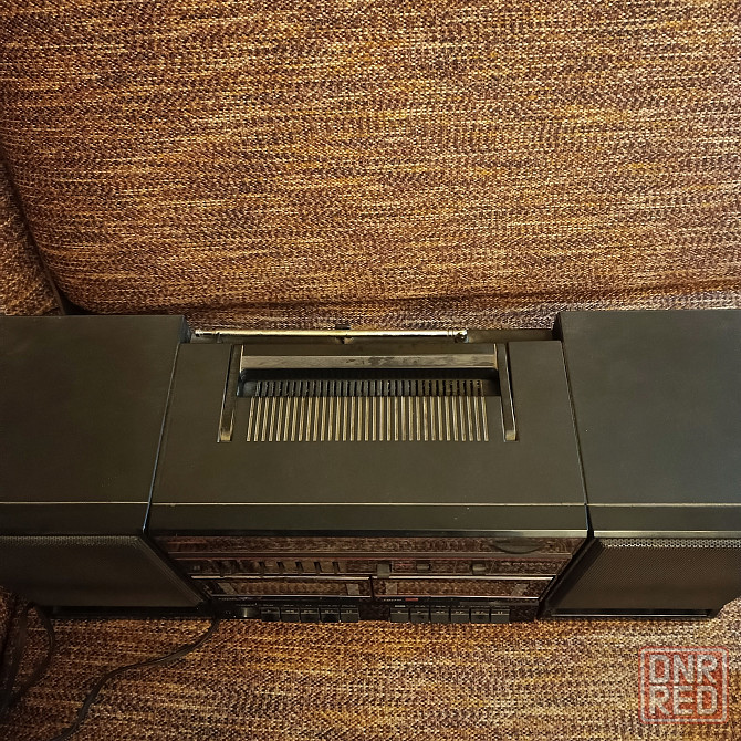 Винтажная магнитола Hitachi TRK-540W Горловка - изображение 2