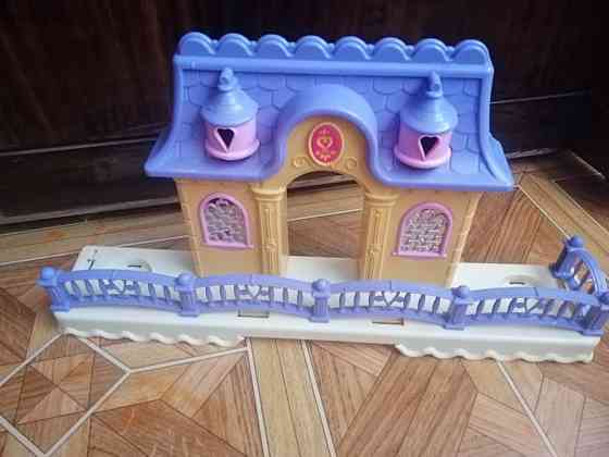 Продам игрушку дом домик Донецк