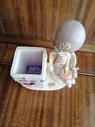 Продам статуэтку фигурку подставку Донецк