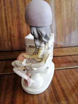 Продам статуэтку фигурку подставку Донецк