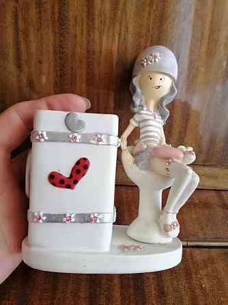 Продам статуэтку фигурку подставку Донецк