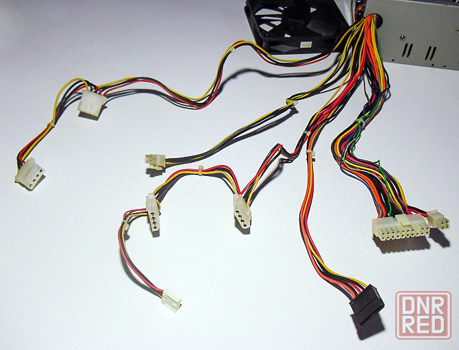 Блок питания FSP ATX-300PNF Донецк - изображение 4