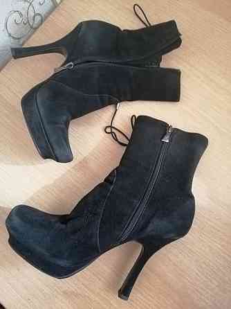 Продам ботильоны полусапожки р. 37 Донецк