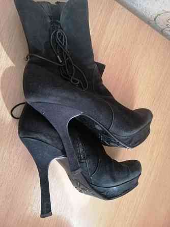 Продам ботильоны полусапожки р. 37 Донецк