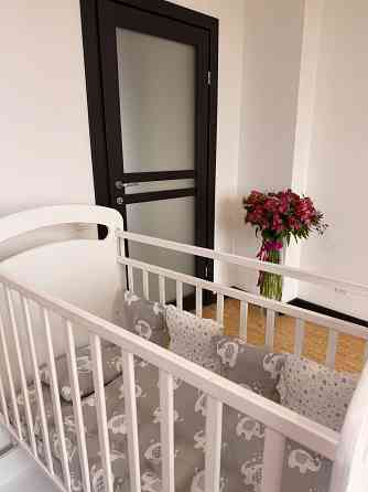 Продам манеж кроватку для ребенка от 0 до 4х Донецк