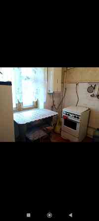 продам 2 к.кв. калининский р. шевченко-марии ульяновой 3200 мил р. док. готовы. Донецк