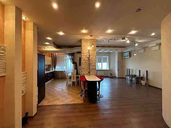 Продам новострой 170м есть паркинг 9 школа Донецк