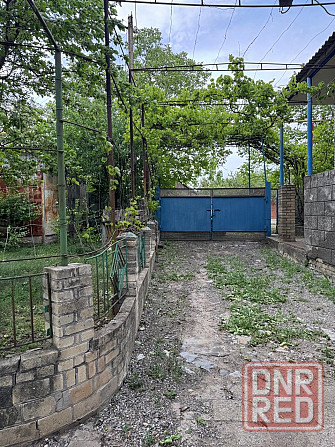 Продам капитальный дом центр города Докучаевск - изображение 1