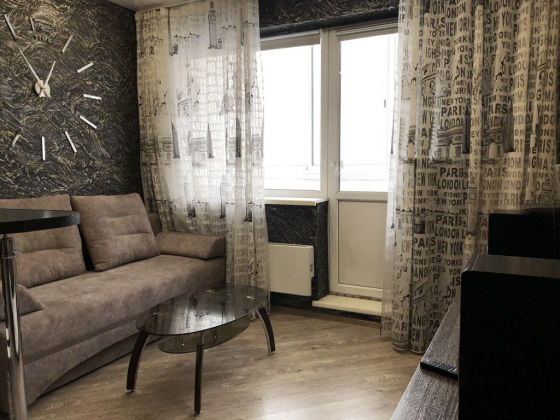 Сдаю в аренду просторную однокомнатную квартиру-студию в Ворошиловском районе, Ильича проспект Донецк