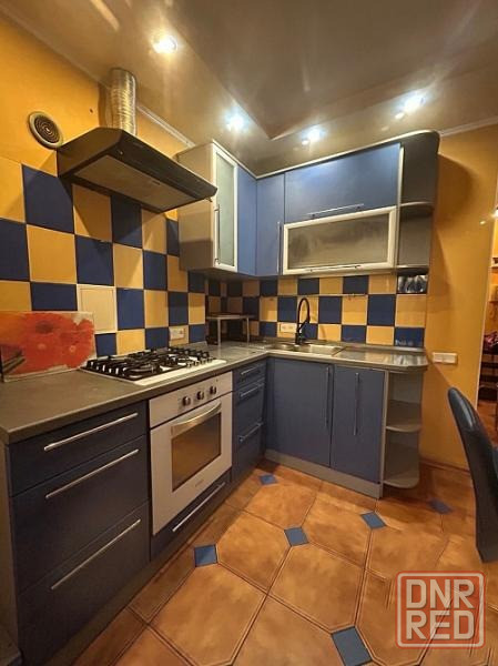 3 ком. квартира, 55 м2, 3/9 этаж, Ленинский р-н, ул. Скляренко, 6,3 млн руб Донецк - изображение 1