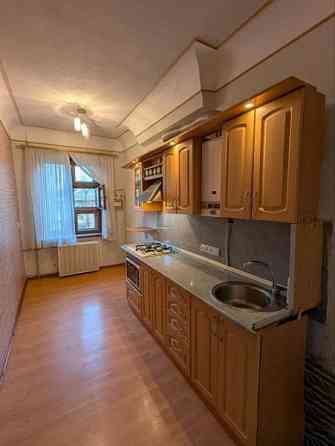 3 ком. квартира, 63 м2, 2/2 этаж, Калининский р-н, б-р Шахтостроителей, 6,8 млн руб Донецк