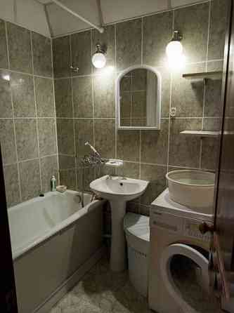 3 ком. квартира, 63 м2, 2/2 этаж, Калининский р-н, б-р Шахтостроителей, 6,8 млн руб Донецк