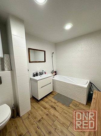 Светлая и уютная 2-комнатная квартира в тихом районе Район: Калининский Ориентир: Крытый рынок Донецк - изображение 4