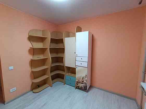 Продается четырехкомнатная квартира в Левобережном районе Мариуполь