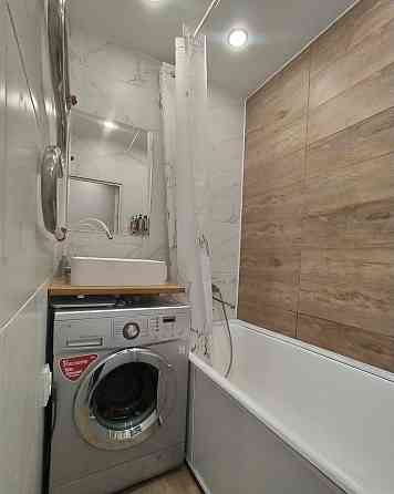 Куйбышевский район, Топаз. Двухкомнатная квартира расположена на 2-ом этаже 9-ти э Донецк