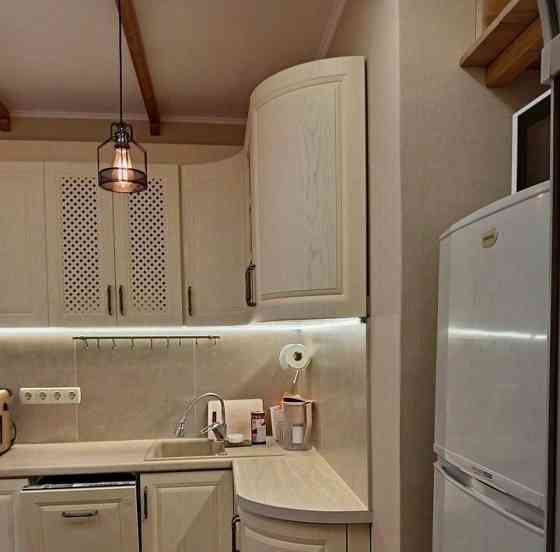 Срочная сдача крупногабаритной двухкомнатной квартиры по адресу Киевский район, ул. Тренева. Площадь Донецк