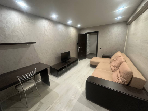 Сдается квартира с евро ремонтом, очень теплая. Донецк