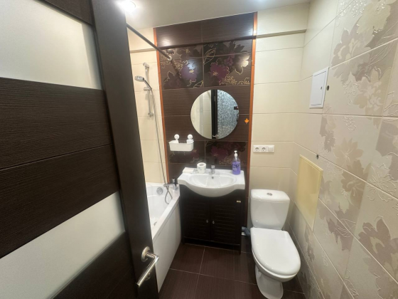 Сдается квартира с евро ремонтом, очень теплая. Донецк