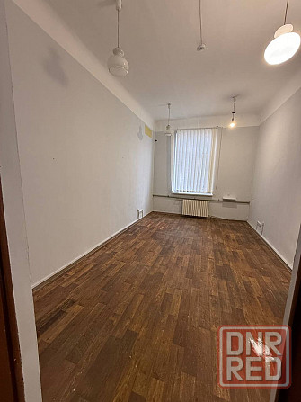 Сдается офисное помещение в центральном-городском районе по улице Донецкая (12 линия), 19.4м² Макеевка - изображение 1