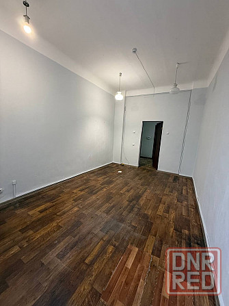Сдается офисное помещение в центральном-городском районе по улице Донецкая (12 линия), 19.4м² Макеевка - изображение 2