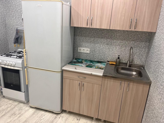 Сдается хорошая 1 к квартира на длительный срок. Донецк