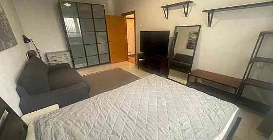 Сдается: Однокомнатная квартира Этаж: 8/9 Район: Буденовский Площадь квартиры: 38м² Донецк