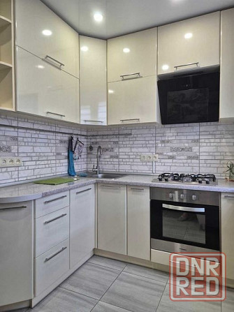 Сдаётся двухкомнатная квартира в Кировском районе (Текстильщик). Площадь: 46 кв.м. Этаж: 4 из 9. Донецк - изображение 4