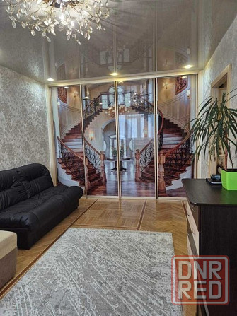 Сдаётся двухкомнатная квартира в Кировском районе (Текстильщик). Площадь: 46 кв.м. Этаж: 4 из 9. Донецк - изображение 1