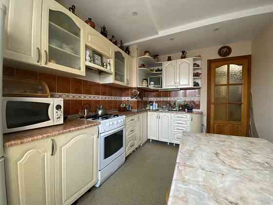 Сдаётся в аренду 2-к квартира Буденовский р-н Ориентир: Майский рынок Рядом магазины,школы,садик Донецк