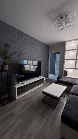 Квартира! калиниский район ! с отличным ремонтом Донецк