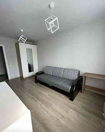 Сдается прекрасная светлая и просторная однокомнатная квартира. Ориентир Ленинский район возле Цирка Донецк