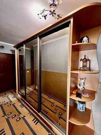 Сдаётся 3-х комнатная квартира в Ворошиловском районе на длительный срок, до площади Ленина 5 минут Донецк