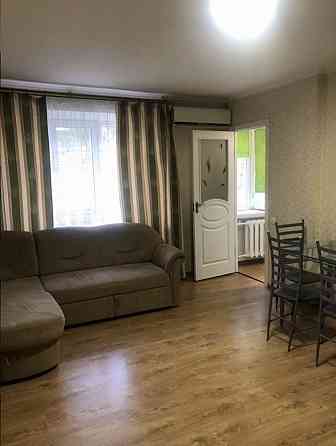 Сдаю двухкомнатную квартиру на бульваре Шевченко 40.Квартира находиться на 1 этаже Донецк