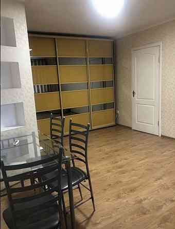 Сдаю двухкомнатную квартиру на бульваре Шевченко 40.Квартира находиться на 1 этаже Донецк