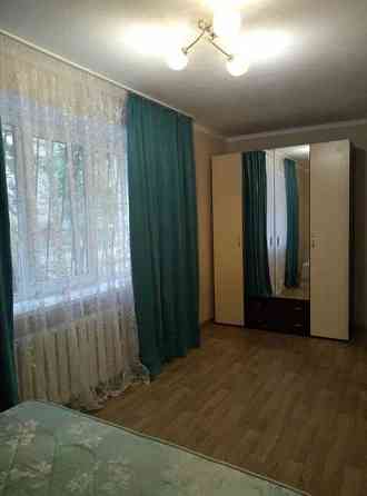 Сдаётся 2-х комнатная квартира в Ленинском районе по улице Кирова 6.Этажность 1 из 3.Площадь 48 м². Донецк