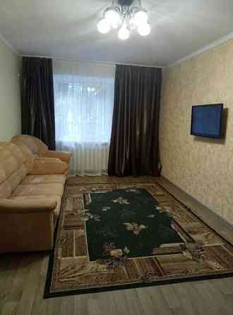 Сдаётся 2-х комнатная квартира в Ленинском районе по улице Кирова 6.Этажность 1 из 3.Площадь 48 м². Донецк