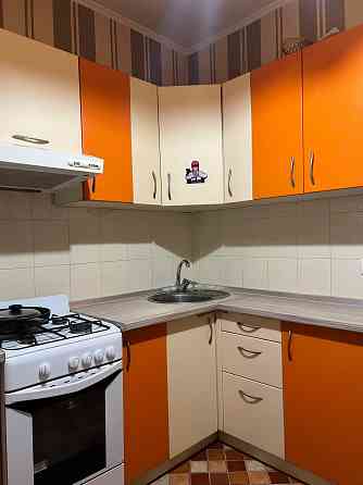 Караван, двухкомнатная,5/9,мебель, техника, бойлер Донецк