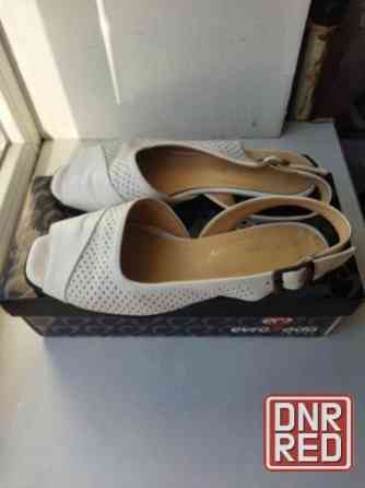 Женские кожаные босоножки 36 р. Донецк