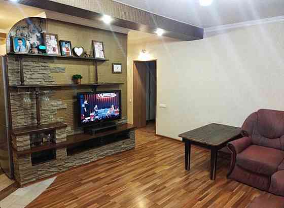 3-комнатная квартира по ул. Марии Ульяновой в Калининском р-не г. Донецка Донецк