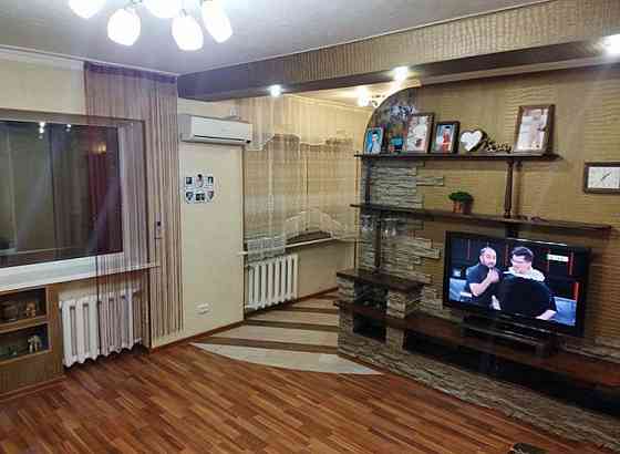 3-комнатная квартира по ул. Марии Ульяновой в Калининском р-не г. Донецка Донецк