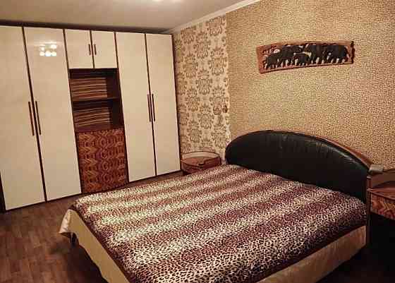 4-комнатная квартира на бул. Школьном возле Набережной в Ворошиловском р-не г. Донецка Донецк