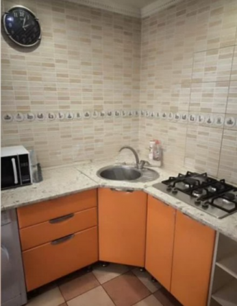 Продается 1к кв с ремонтом петровского 93 Донецк