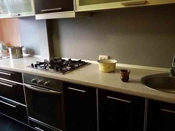 Сдам 2-х комнатную квартиру по адресу улица Старицкого, 6.Квартира сдаётся только на длительный срок Донецк