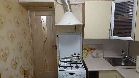 Сдаю 1к комнатную квартиру на длительный срок по адресу Днепродзержинская улица, 23.Этажность 3 из 9 Донецк